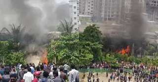 উত্তরা মাইলস্টোন কলেজ ক্যাম্পাসে প্রশিক্ষণ বিমান বিধ্বস্ত